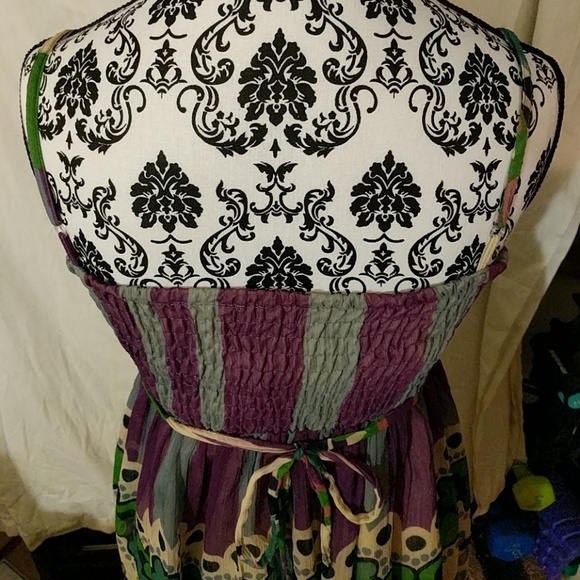 Flowy dress w/ tie string - Picture 7 of 7